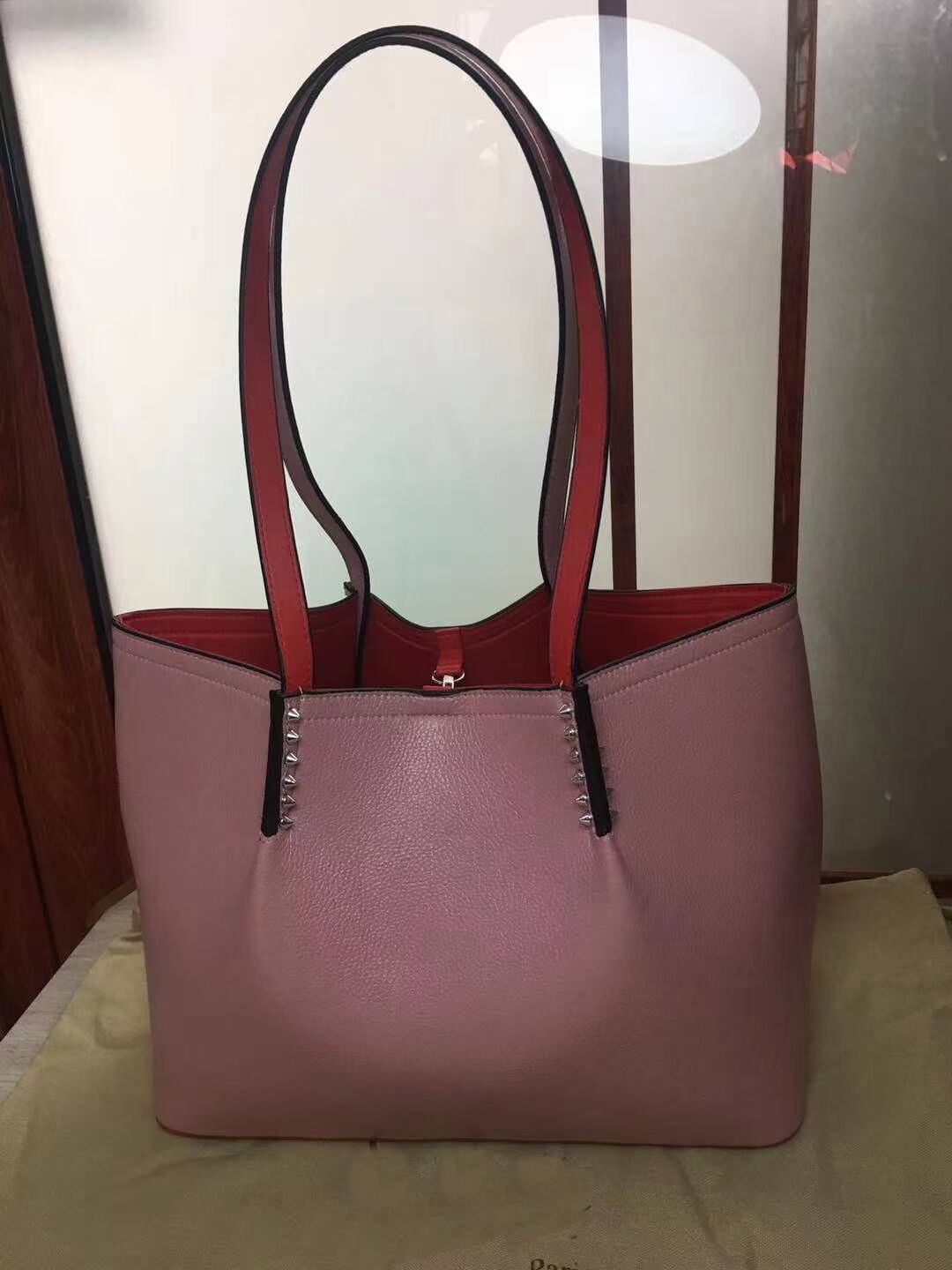 Women luxurys Big Size Bags designer handbags totes composite redbottoms genuine leather purse designer shoulder bag
Women luxurys Big Size Bags designer handbags totes composite redbottoms genuine leather purse designer shoulder bag