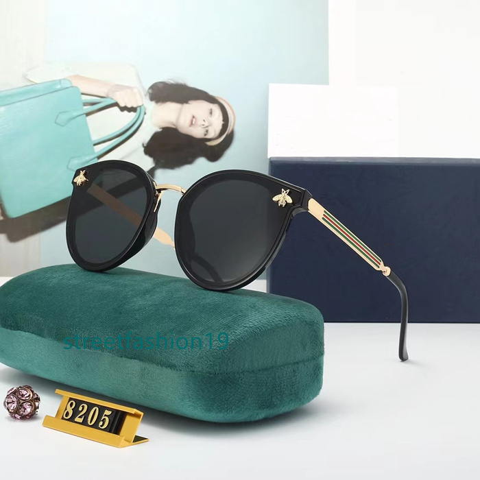 Woman Summer New Designer Sunglasses Vintage Luxury Cat Eye Small Bees Sunglasses Boutique High Quality Eyewear Women Fashion Sun Glasses Oversized Shades Outdoor
Woman Summer New Designer Sunglasses Vintage Luxury Cat Eye Small Bees Sunglasses Boutique High Quality Eyewear Women Fashion Sun Glasses Oversized Shades Outdoor