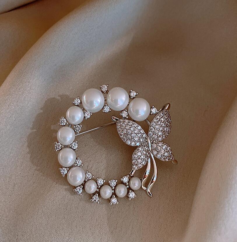 Gold Silver Diamond Pearl Butterfly Brooches For Women Literary Fan Temperament Wedding Dress Broch Pin Bride Engagement Pins Clothing Accessories