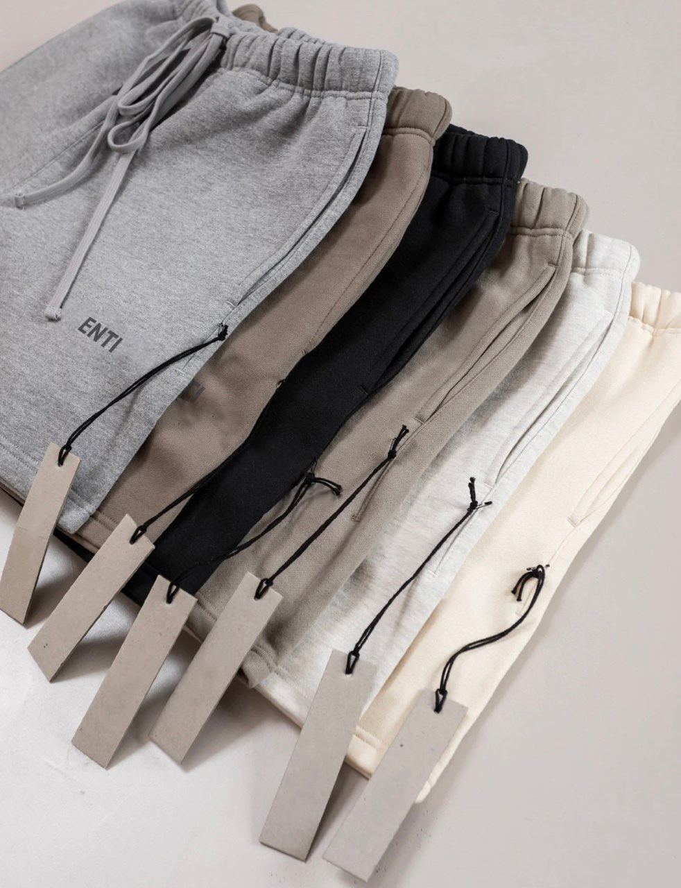 essentials Mens Shorts Pant Casual Couples Joggers Pants High Street Shorts for Man Short Womens Hip Hop Streetwear Asian Size -XL, Hi
essentials Mens Shorts Pant Casual Couples Joggers Pants High Street Shorts for Man Short Womens Hip Hop Streetwear Asian Size -XL, Hi