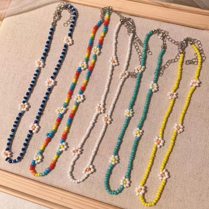 Chokers Summer Colorful Daisy Flower Beadeds Charm Necklace Statement Short For Women Bohemia Choker Clavicle Beach JewelryChokers
Chokers Summer Colorful Daisy Flower Beadeds Charm Necklace Statement Short For Women Bohemia Choker Clavicle Beach JewelryChokers