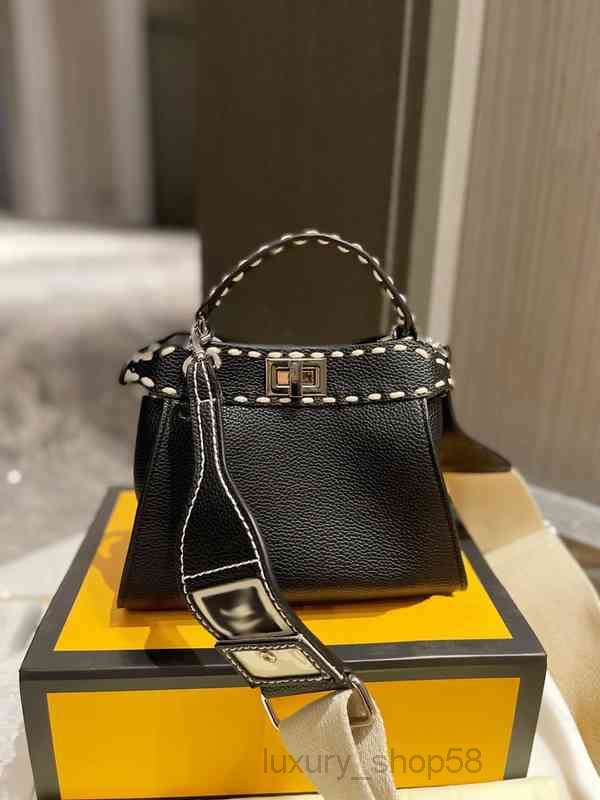 Crossbody Bags Wallet for Women Brand Designer Shoulder Clutch Wide Strap Fashion Single Meengers Purses, Navy
Crossbody Bags Wallet for Women Brand Designer Shoulder Clutch Wide Strap Fashion Single Meengers Purses, Navy