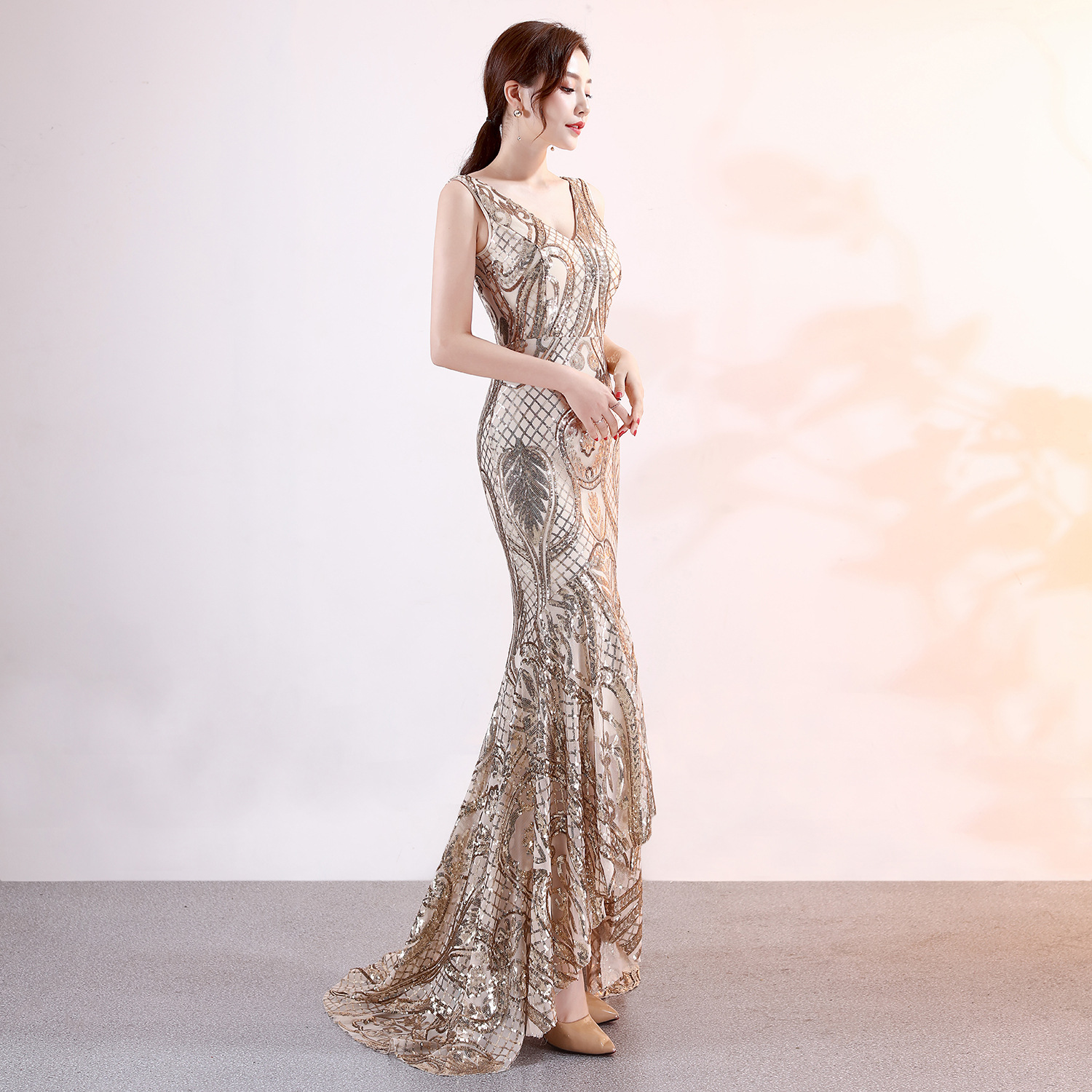 Luxury Mermaid Sequin Evening Dress 2022 V Neck Green White Formal Party Dresses Chic Dinner Prom Gowns Women Vestidos De Noche Robes Soiree Abendklei