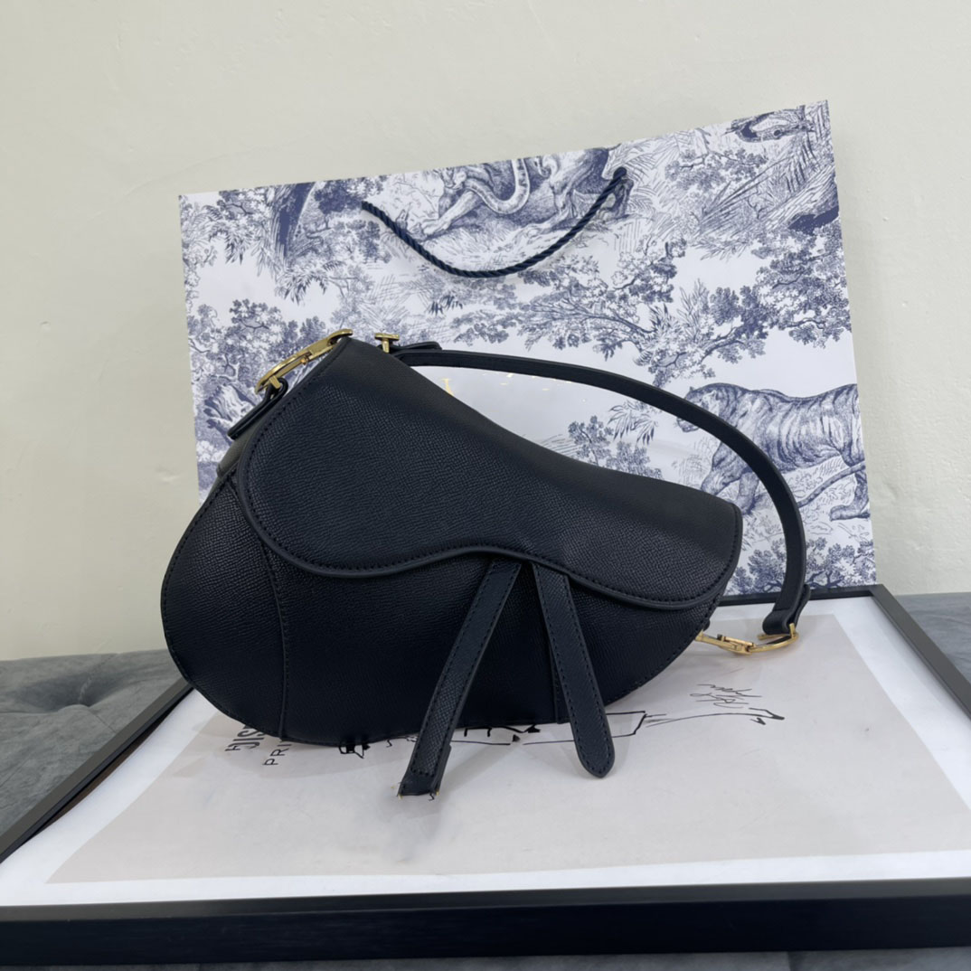 2021 classic fashion great purse capacity single shoulder bag cross-body bag optional multi-color gold and silver two-lap, Black
2021 classic fashion great purse capacity single shoulder bag cross-body bag optional multi-color gold and silver two-lap, Black