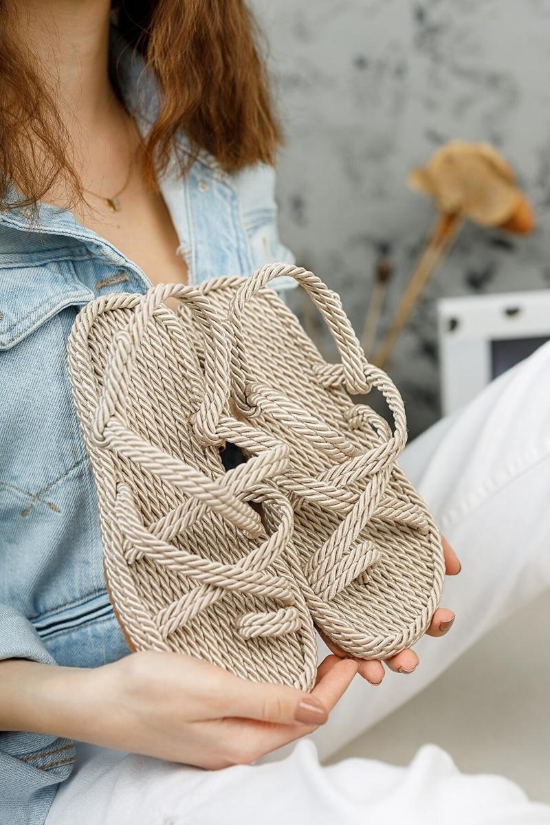 Sandals Women's Braided Rope Straw Knitting Traditional Handmade Casual Style Fashion Non-Slip Beach Summer Slippers SandalsSandalsSanda, Gold
Sandals Women's Braided Rope Straw Knitting Traditional Handmade Casual Style Fashion Non-Slip Beach Summer Slippers SandalsSandalsSanda, Gold