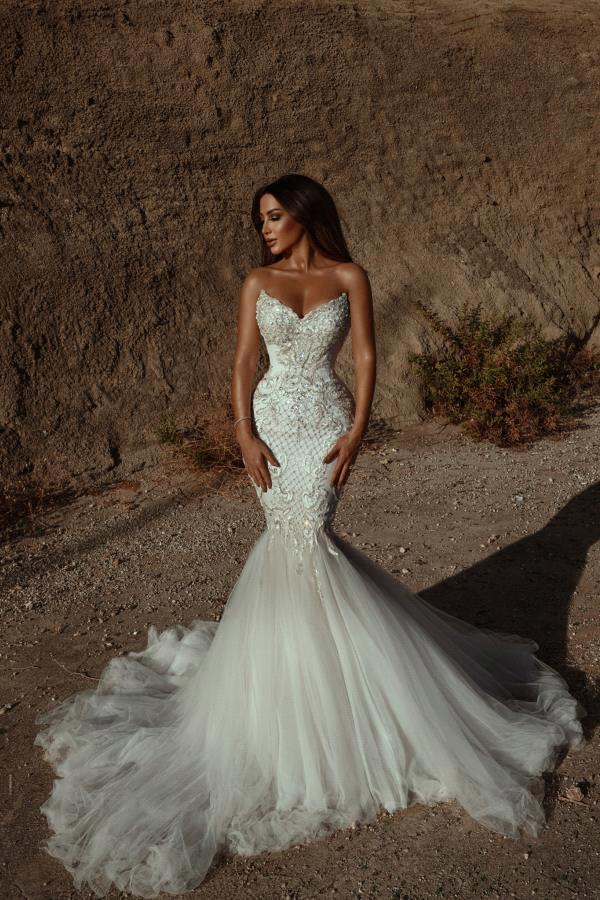 Sexy Strapless Mermaid Wedding Dresses Backless Beach Sweep Train Bridal Gown BC11192