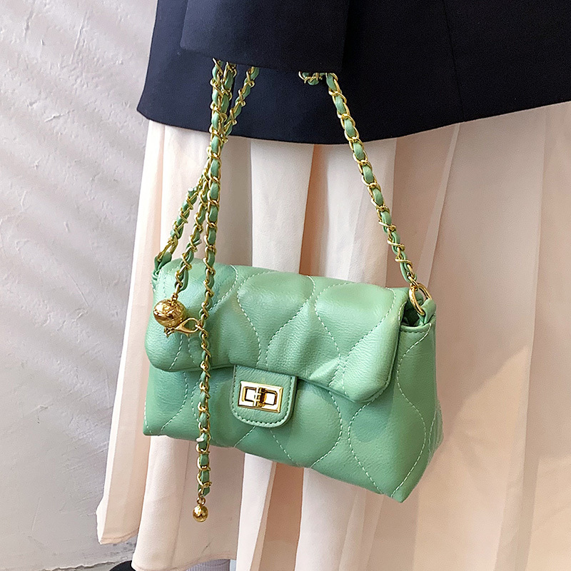 Woman Small Square Flap Handbags Summer Fashion Clutch Solid Color Leather Lady Metal Chain Straps Handbags and Purses 220616, Blue
Woman Small Square Flap Handbags Summer Fashion Clutch Solid Color Leather Lady Metal Chain Straps Handbags and Purses 220616, Blue