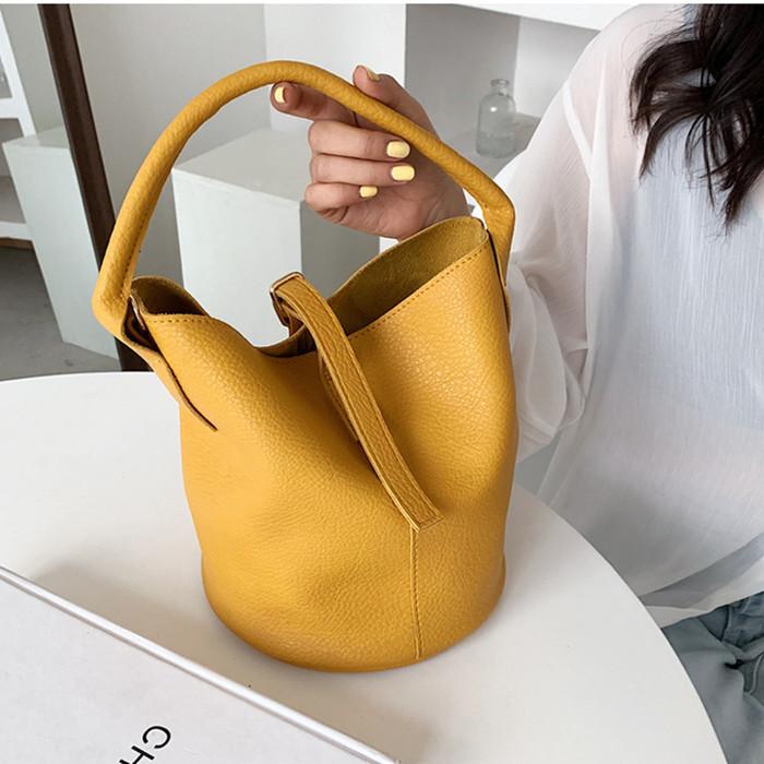 Evening Bags Soft PU Leather Women Bucket Female Messenger 2022 Ladies Handbag Casual Shoulder Designer Totes, Black
Evening Bags Soft PU Leather Women Bucket Female Messenger 2022 Ladies Handbag Casual Shoulder Designer Totes, Black