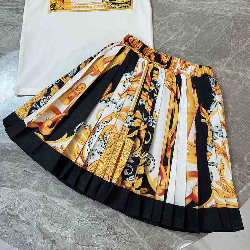 Girls' suit brand clothing design cotton top embroidered pattern high quality Tshirt classic printed pleated skirt twopiece G220810
