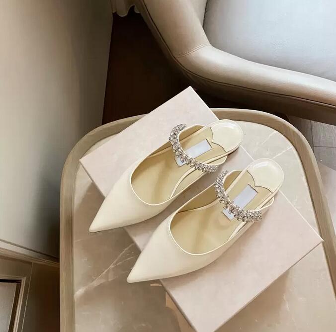Famous Designer Sandal Ballerina flat heel Bing 100 crystal-embellished patent-leather strap twinkles sandals women's stiletto-heeled slippers box 35-43
Famous Designer Sandal Ballerina flat heel Bing 100 crystal-embellished patent-leather strap twinkles sandals women's stiletto-heeled slippers box 35-43