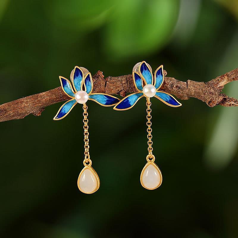 Dangle & Chandelier Original Flange Porcelain Pearl Hetian Jade Drop Shaped Earrings Antique Creative Design Ladies Silver JewelryDangle
Dangle & Chandelier Original Flange Porcelain Pearl Hetian Jade Drop Shaped Earrings Antique Creative Design Ladies Silver JewelryDangle