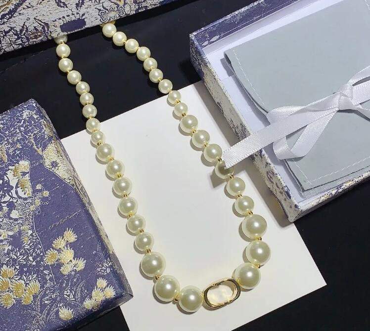 Charm Bracelets The high quality luxury jewelry gold chain pendants freeshipping bijoux designer original packaging D the same pearl necklace or Bracelet
Charm Bracelets The high quality luxury jewelry gold chain pendants freeshipping bijoux designer original packaging D the same pearl necklace or Bracelet
