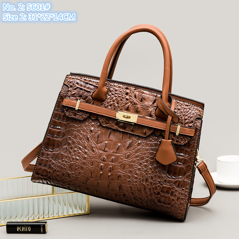 Wholesale factory ladies shoulder bags 2 elegant multi-layer fashion ribbon bag classic embossed crocodile handbag three-piece leather handbags, Green1-5904#
Wholesale factory ladies shoulder bags 2 elegant multi-layer fashion ribbon bag classic embossed crocodile handbag three-piece leather handbags, Green1-5904#