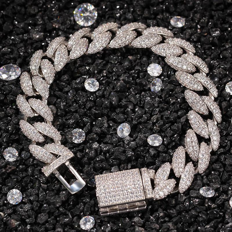 Charm Bracelets Hip Hop 3 Rows CZ Stone Paved Bling Iced Out 12mm Solid Round Cuban Link Chain Bangles For Men Rapper JewelryCharm
Charm Bracelets Hip Hop 3 Rows CZ Stone Paved Bling Iced Out 12mm Solid Round Cuban Link Chain Bangles For Men Rapper JewelryCharm