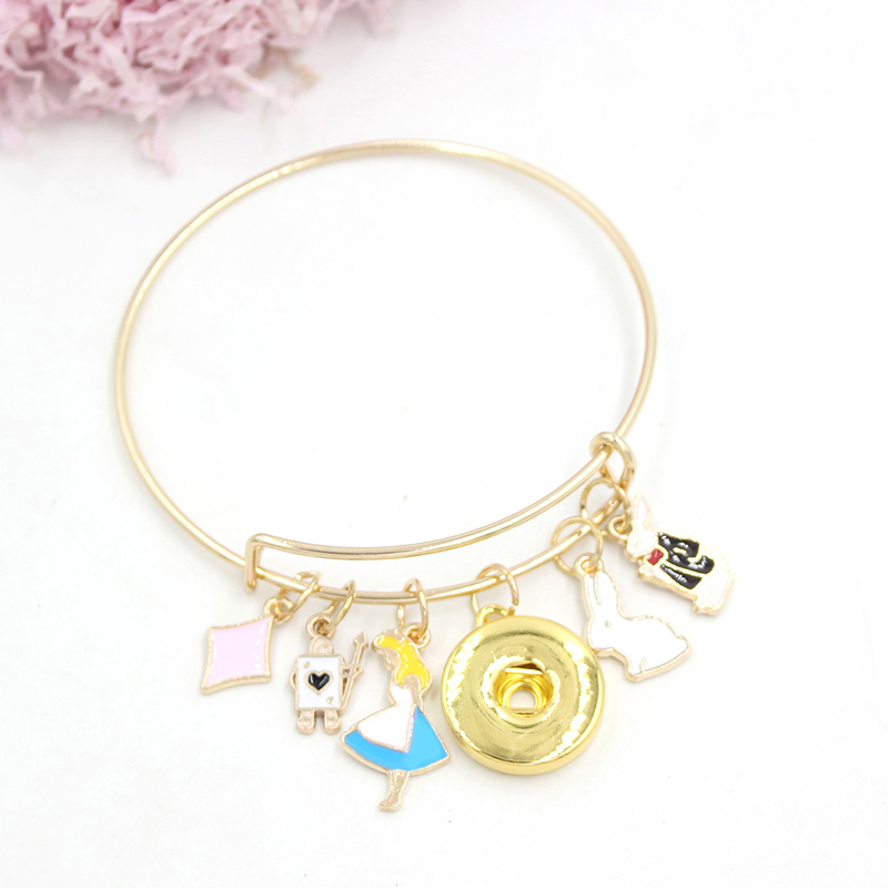 Wholesale Women's Jewelry Gold Plated Bracelet Bangle Enamel Sweet Rabbit Poker Charms Bracelets Gift Pulsera 18mm Snap Jewelry
Wholesale Women's Jewelry Gold Plated Bracelet Bangle Enamel Sweet Rabbit Poker Charms Bracelets Gift Pulsera 18mm Snap Jewelry