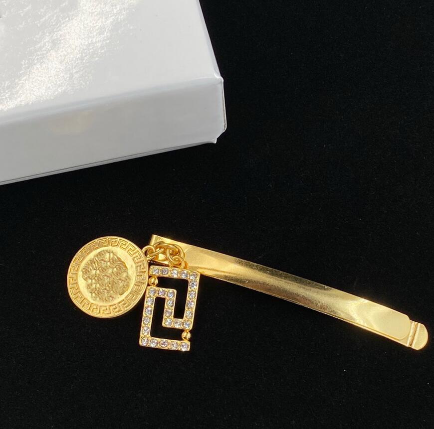 Women Elegant Snap Barrettes Stick Hairpin Portrait Side Clip Greece Medusa Head Hairs Card Styling Jewelry 0-08
Women Elegant Snap Barrettes Stick Hairpin Portrait Side Clip Greece Medusa Head Hairs Card Styling Jewelry 0-08