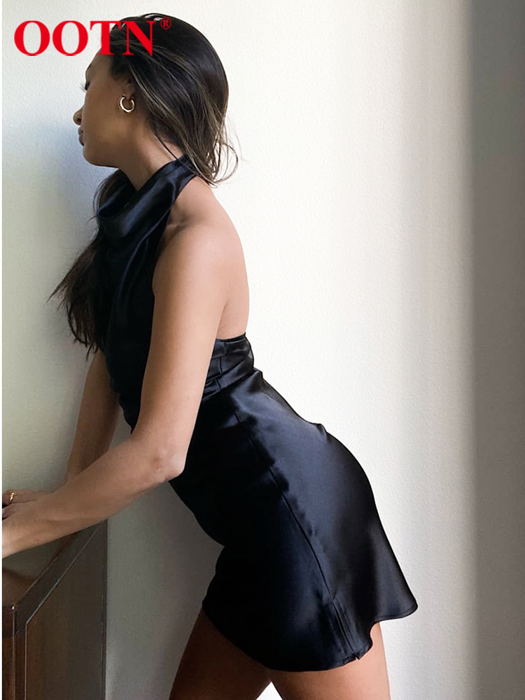 OOTN Sexy Backless Halter Dresses Satin French Style High Waist Prom Split Women Dress Silk Mini Party Bodycon Dress Summer 220511