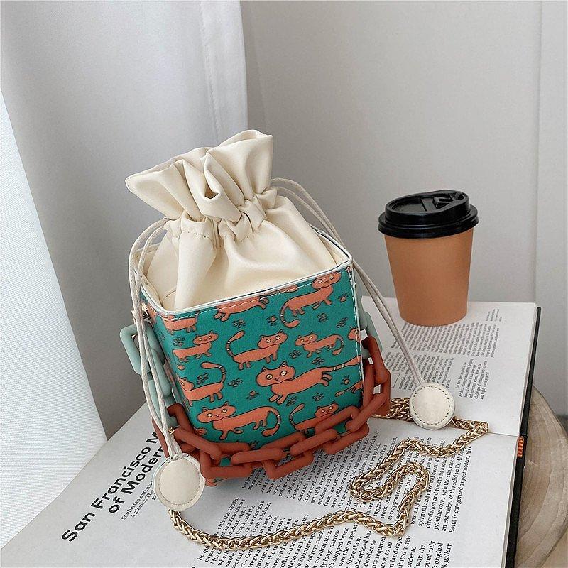 Evening Bags 2022 Luxury Handbag Female Bag Designer Croosbody For Womens Purses And Cartoon Pattern Cute Bucket Shape, Green
Evening Bags 2022 Luxury Handbag Female Bag Designer Croosbody For Womens Purses And Cartoon Pattern Cute Bucket Shape, Green