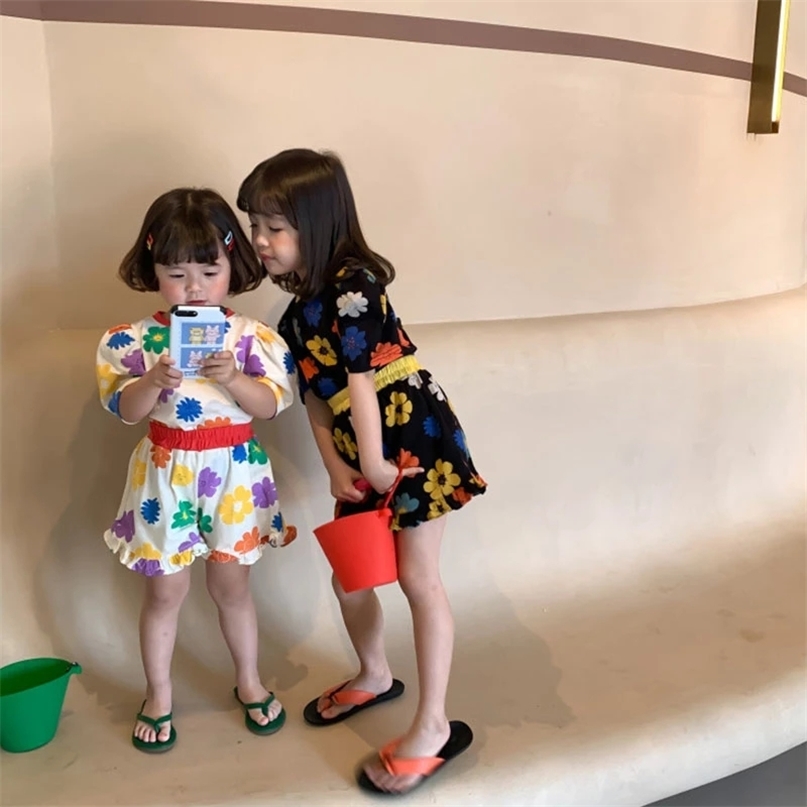 MI Summer Kids Suit Cute Floral Puff Girls Sets Short Sleeve Tees and Loose Shorts Casual 2Pcs for Sisters 220616, Black
MI Summer Kids Suit Cute Floral Puff Girls Sets Short Sleeve Tees and Loose Shorts Casual 2Pcs for Sisters 220616, Black