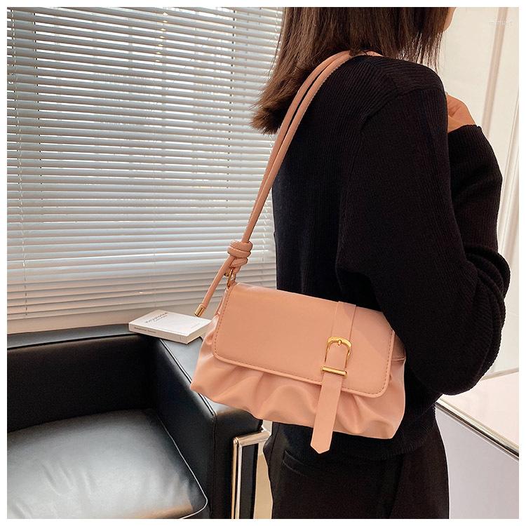 Shoulder Bags Creative Design Casual Trend Portable Sloping Shopping Fashion Mini Mobile Wallet Women's BagShoulder, Black
Shoulder Bags Creative Design Casual Trend Portable Sloping Shopping Fashion Mini Mobile Wallet Women's BagShoulder, Black