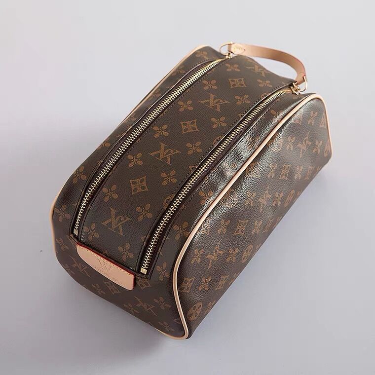 Double zipper men travelling toilet bag designer women wash large capacity cosmetic bags toiletry Pouch makeup bags louise Purse vutton Crossbody viuton Bag, Dust bag
Double zipper men travelling toilet bag designer women wash large capacity cosmetic bags toiletry Pouch makeup bags louise Purse vutton Crossbody viuton Bag, Dust bag
