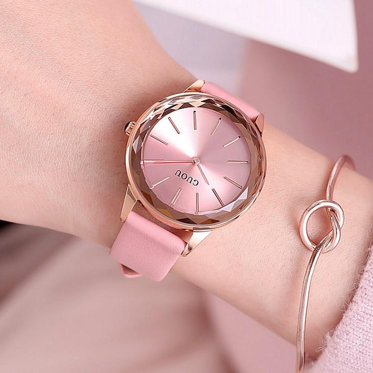 Wristwatches Original GUOU Brand Simple Style Crystal Black White Red Purple Genuine Leather Quartz Bracelet Wrist Watch For Women GirlsWris
Wristwatches Original GUOU Brand Simple Style Crystal Black White Red Purple Genuine Leather Quartz Bracelet Wrist Watch For Women GirlsWris