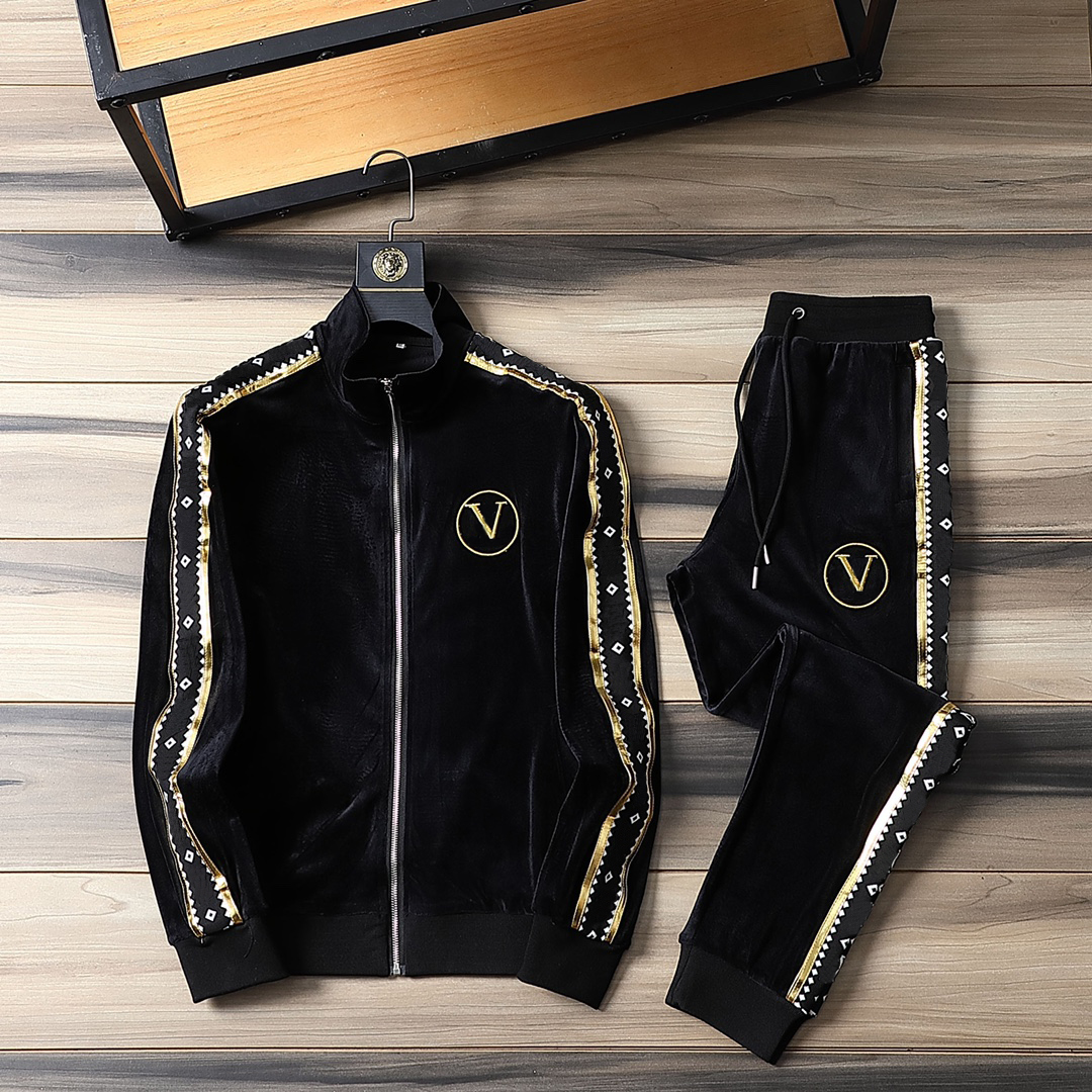 Designer Mens trapstars tracksuits Fashion women Unisex embroidery Tracksuit Sets couple street Golden velvet sports suit 11 styles asian size -3xl, Make up the price
Designer Mens trapstars tracksuits Fashion women Unisex embroidery Tracksuit Sets couple street Golden velvet sports suit 11 styles asian size -3xl, Make up the price