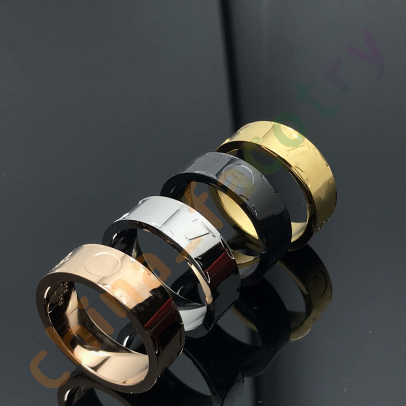 Designer mens ring Letter-carving non-fading stainless steel prime ring Women's four-flower smooth plain ring
Designer mens ring Letter-carving non-fading stainless steel prime ring Women's four-flower smooth plain ring