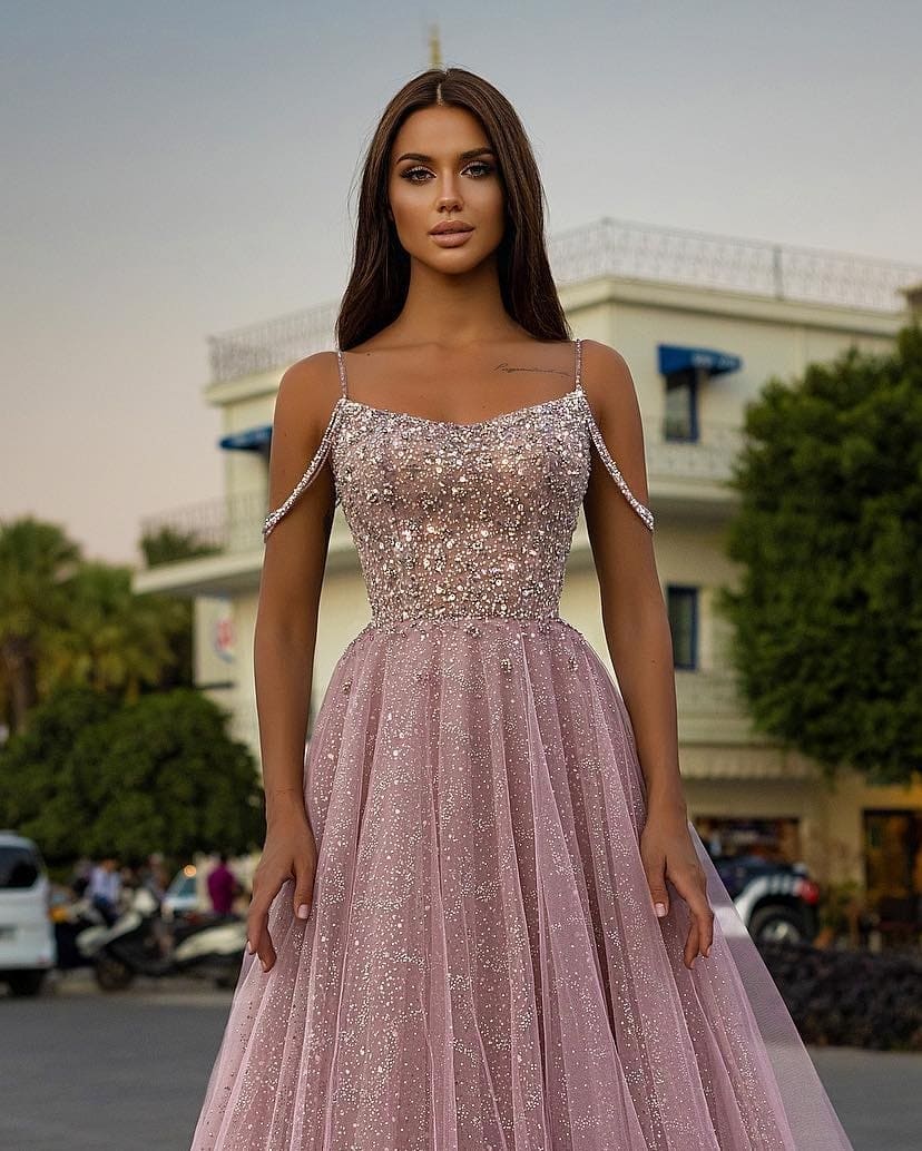 Modest Pink Spaghetti Straps Prom Dresses Beaded Sweetheart Evening Dress Custom Made Sleeveless Sequined Red Carpet Celebrity Party Gown, Silver
Modest Pink Spaghetti Straps Prom Dresses Beaded Sweetheart Evening Dress Custom Made Sleeveless Sequined Red Carpet Celebrity Party Gown, Silver
