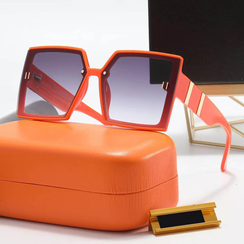 Fashion Sunglasses Men Women Summer Retro Goggle Sunglasses Square Full Frame Designer Sun Glasses 4 Color
Fashion Sunglasses Men Women Summer Retro Goggle Sunglasses Square Full Frame Designer Sun Glasses 4 Color