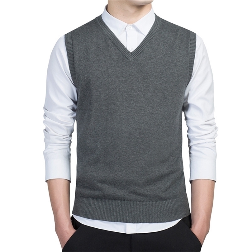 100% Cotton Sweater Men Autumn Warm Mens Sweaters Classic Pure Color V-Neck Sleeveless Vest Pull Homme Winter Men's Clothing 3XL 201203, Light grey
100% Cotton Sweater Men Autumn Warm Mens Sweaters Classic Pure Color V-Neck Sleeveless Vest Pull Homme Winter Men's Clothing 3XL 201203, Light grey