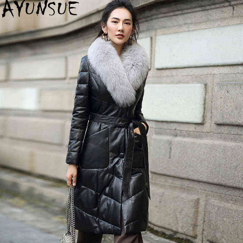 Ayunsue 2020 Winter Leather Jacket Women 90 White Duck Down Jacket Female Genuine Sheepskin Jackets Fox Fur Collar Fashion Clothing LW7 J220727, Black
Ayunsue 2020 Winter Leather Jacket Women 90 White Duck Down Jacket Female Genuine Sheepskin Jackets Fox Fur Collar Fashion Clothing LW7 J220727, Black