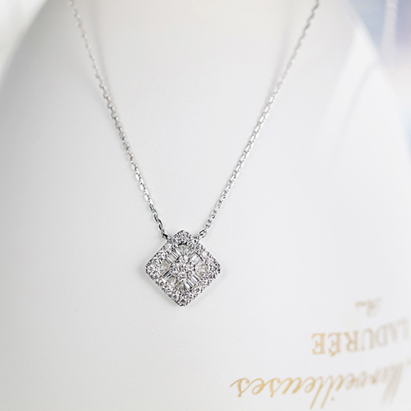 Choucong Square Pendant Luxury Jewelry 925 Sterling Silver T Princess Cut White Topaz CZ Diamond Gemstones Eternity Party Women Wedding Clavicel Neckl