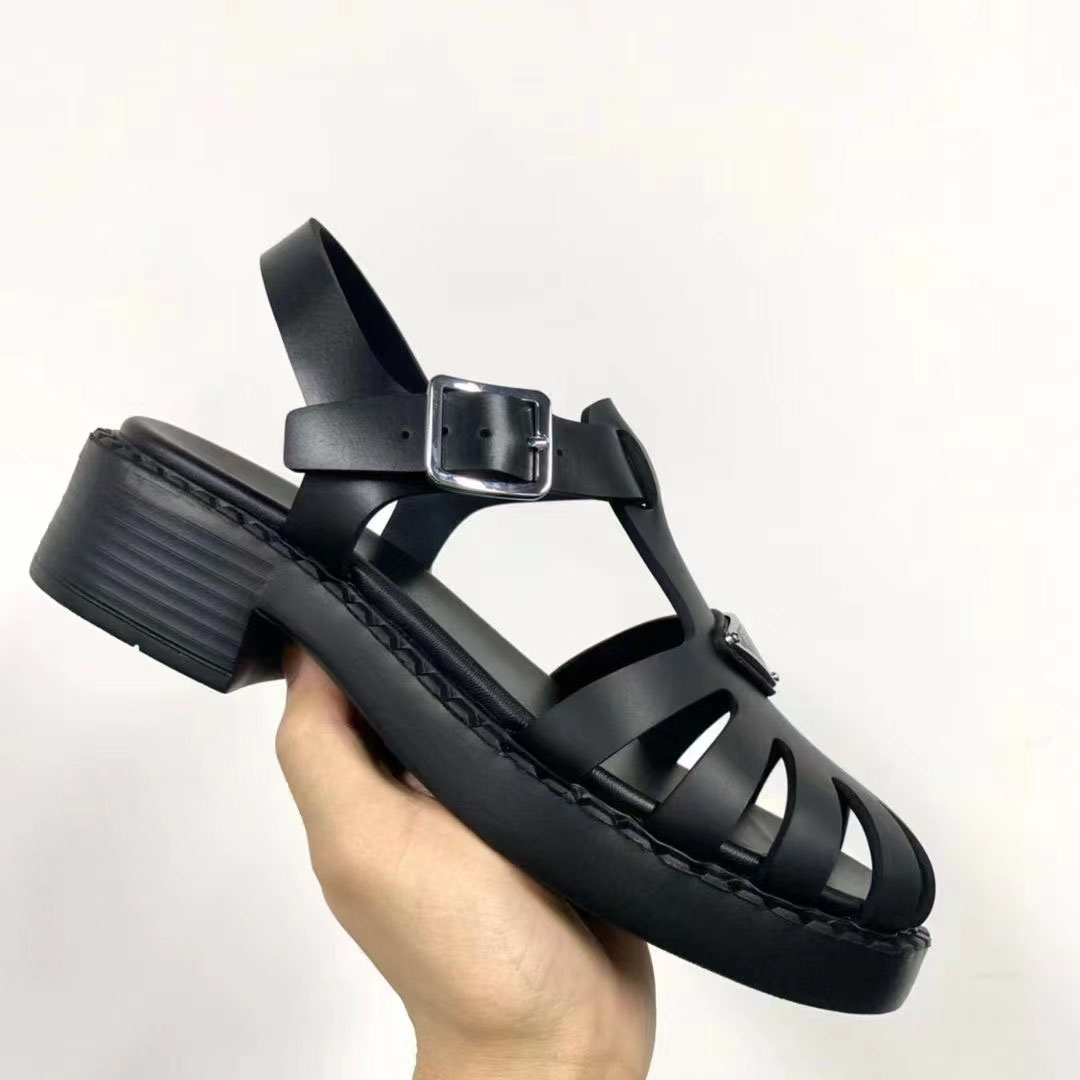 2022 Sandals Patent Leather Thrill Heels Women Unique Designer Pointed toe Dress Wedding Shoes Sexy shoes Letters heel 35-41, Pink
2022 Sandals Patent Leather Thrill Heels Women Unique Designer Pointed toe Dress Wedding Shoes Sexy shoes Letters heel 35-41, Pink