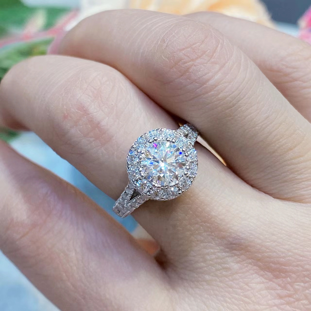 Wedding Rings Luomansi Woman Ring Silver 1 2 Carat D VVS Moissanite with GRA Certificate Super Flash S925 Jewelry Wedding Party Gift 230206