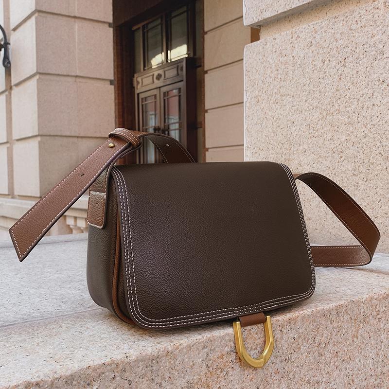 Evening Bags Simple Brand Designer Shoulder Crossbody Women Handbag Purses 2022 Fashion Ladies Messenger Totes High Quality, Khaki
Evening Bags Simple Brand Designer Shoulder Crossbody Women Handbag Purses 2022 Fashion Ladies Messenger Totes High Quality, Khaki