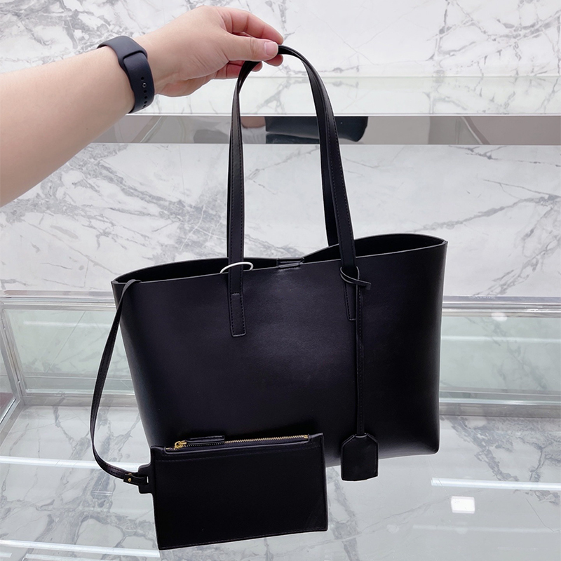 Famous Designer Handbag Tote bags Leather Large Capacity 36CM Black Luxury Fashion Shoulder Bag Ladies Travel Outdoor Sarkozy Wallet Cross body Purse Handbags 
Famous Designer Handbag Tote bags Leather Large Capacity 36CM Black Luxury Fashion Shoulder Bag Ladies Travel Outdoor Sarkozy Wallet Cross body Purse Handbags