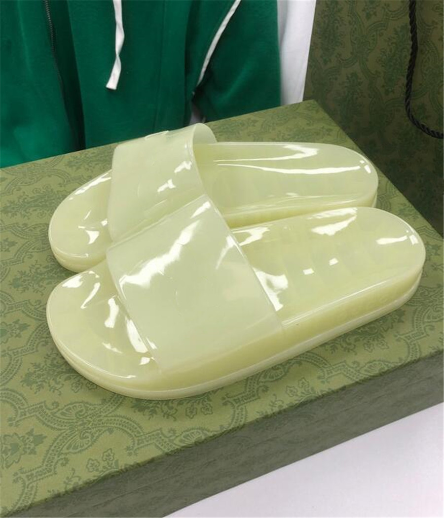 Men Women's Casual slippers Beach slippers TOP quality Transparent jelly shoes female Classic design flip flops unisex open toed Sandals G42134
Men Women's Casual slippers Beach slippers TOP quality Transparent jelly shoes female Classic design flip flops unisex open toed Sandals G42134