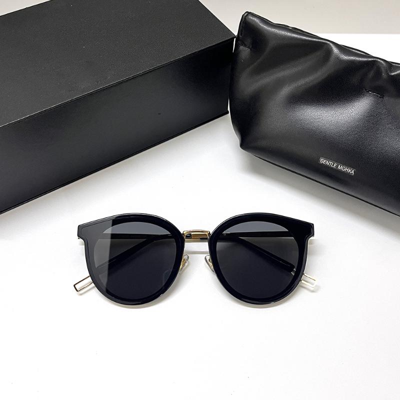 Sunglasses Korea GENTLE MERLYNN Acetate Round Lady Polarized UV400 With Original Box
Sunglasses Korea GENTLE MERLYNN Acetate Round Lady Polarized UV400 With Original Box