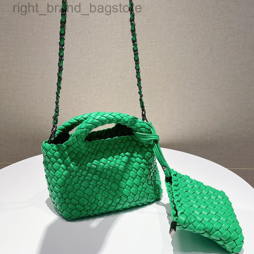 Luxury Designer Chains Bucket Bags for Women 2022 Soft PU Woven Women's Handbags Small Shoulder Crossbody Bag Composited Bag New W220813, Green blue
Luxury Designer Chains Bucket Bags for Women 2022 Soft PU Woven Women's Handbags Small Shoulder Crossbody Bag Composited Bag New W220813, Green blue