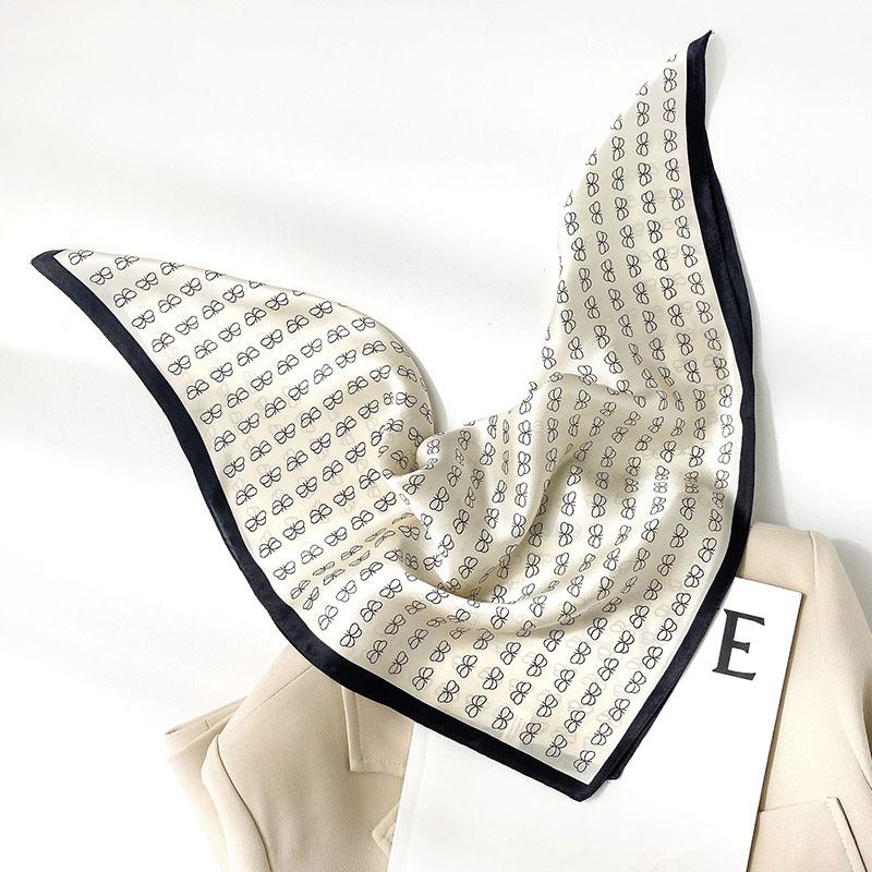 Scarves 2022 Women Scarf Summer 100% Silk Shawls Lady Wraps Soft Pashimina Female Echarpe Beach Stole Bandana Luxury Foulard
Scarves 2022 Women Scarf Summer 100% Silk Shawls Lady Wraps Soft Pashimina Female Echarpe Beach Stole Bandana Luxury Foulard