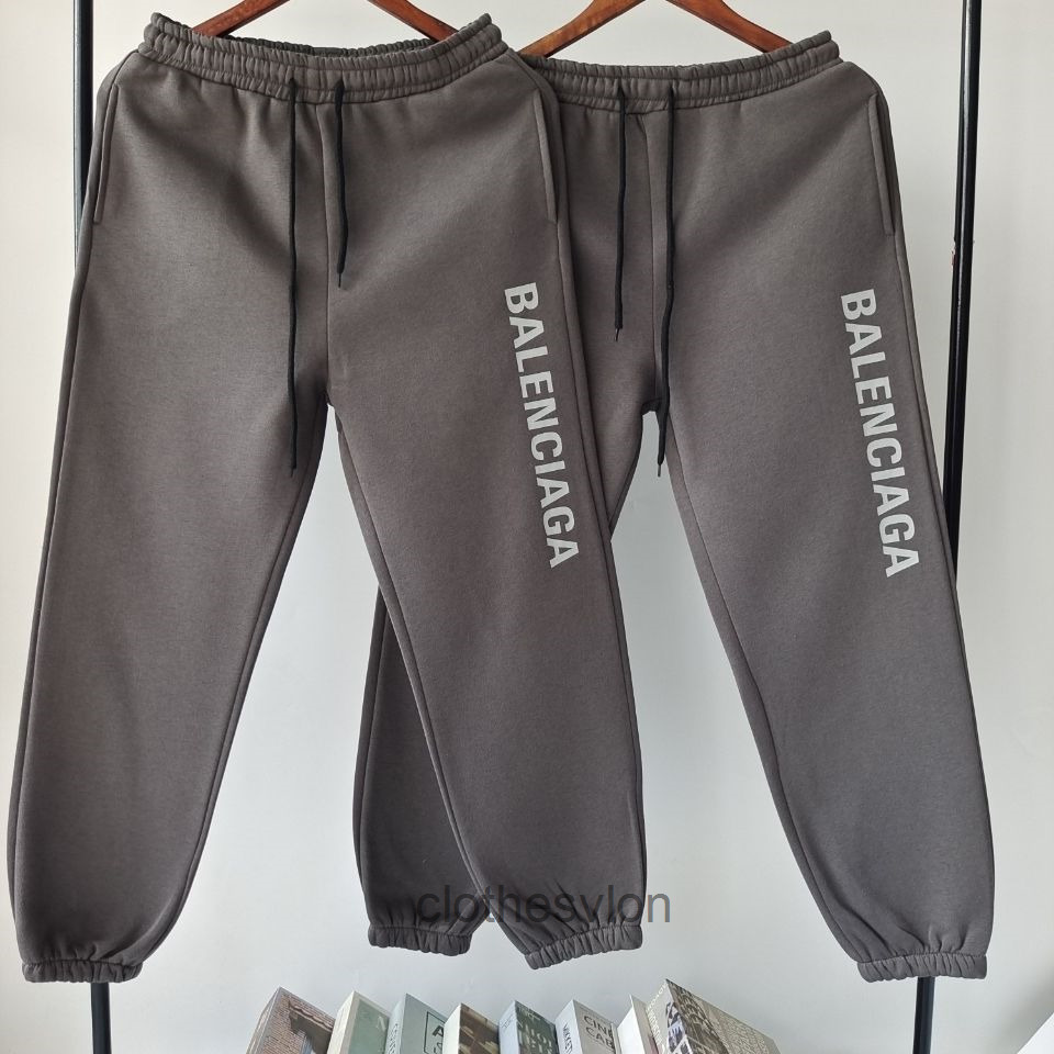 2022 Designer Sweatpants Balencaigass Sweatpant Summer Letter Printed Pants Couple Men Women, Cement
2022 Designer Sweatpants Balencaigass Sweatpant Summer Letter Printed Pants Couple Men Women, Cement