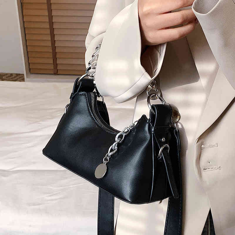 High Capacity Pu Leather Big Shoulder Bags for Women 2022 Branded Designer Luxury Chain Handbags and Purses Totes, Black
High Capacity Pu Leather Big Shoulder Bags for Women 2022 Branded Designer Luxury Chain Handbags and Purses Totes, Black