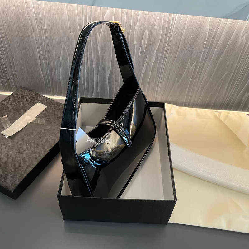 Handbag Paris Designer Brand Luxury Chain Tassel Shoulder Bag Siant Lourent Manhattan Niki Women's Trendy Leather Retro Versatile Lady Purse M12P, Plain black
Handbag Paris Designer Brand Luxury Chain Tassel Shoulder Bag Siant Lourent Manhattan Niki Women's Trendy Leather Retro Versatile Lady Purse M12P, Plain black