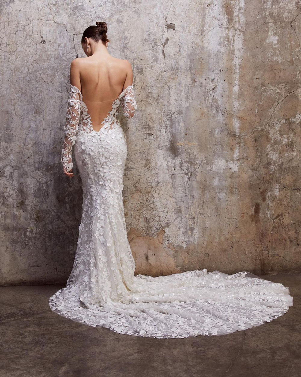 Sheath Wedding Dresses Sequins Appliques Causal Simple And Stylish Long Sleeves Strapless Tulle Lace Bateau Neck Floor Length Plus Size Custom Made Ve