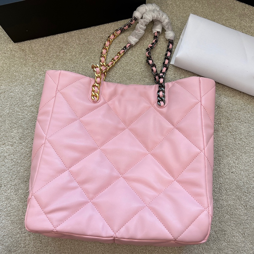 Womens Classic 19 Top Calfskin Totes Bag Plaid Quilted Hardware Gold and Silver Stitched Chain Handbags Designer Luxury Ladies Large Capacity Shopping Bag 30x3CM, Box
Womens Classic 19 Top Calfskin Totes Bag Plaid Quilted Hardware Gold and Silver Stitched Chain Handbags Designer Luxury Ladies Large Capacity Shopping Bag 30x3CM, Box
