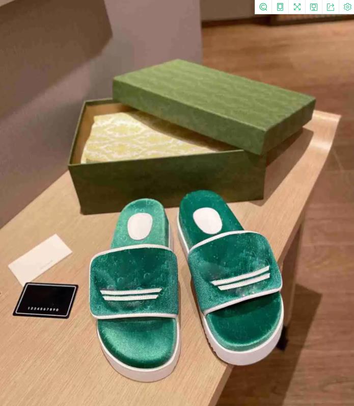 2022 With Box Slippers Mens Womens slider slides Sandals rubber and fur Designer flat sole slipper Paris 35-40 -9, Blue
2022 With Box Slippers Mens Womens slider slides Sandals rubber and fur Designer flat sole slipper Paris 35-40 -9, Blue