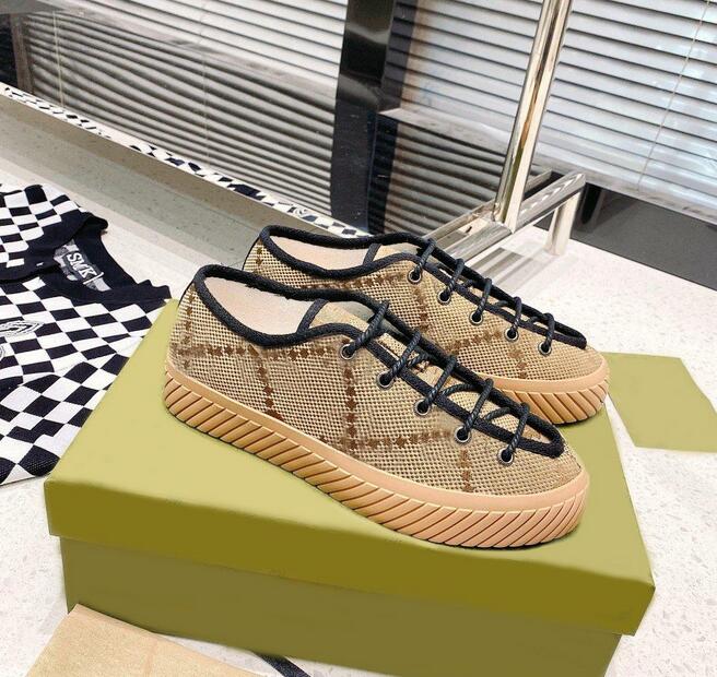 Italian casual shoes men's and women's running high-top black red green canvas shoes embroidered embossed plaid fashion low-top sneakers 35-45, Brown
Italian casual shoes men's and women's running high-top black red green canvas shoes embroidered embossed plaid fashion low-top sneakers 35-45, Brown