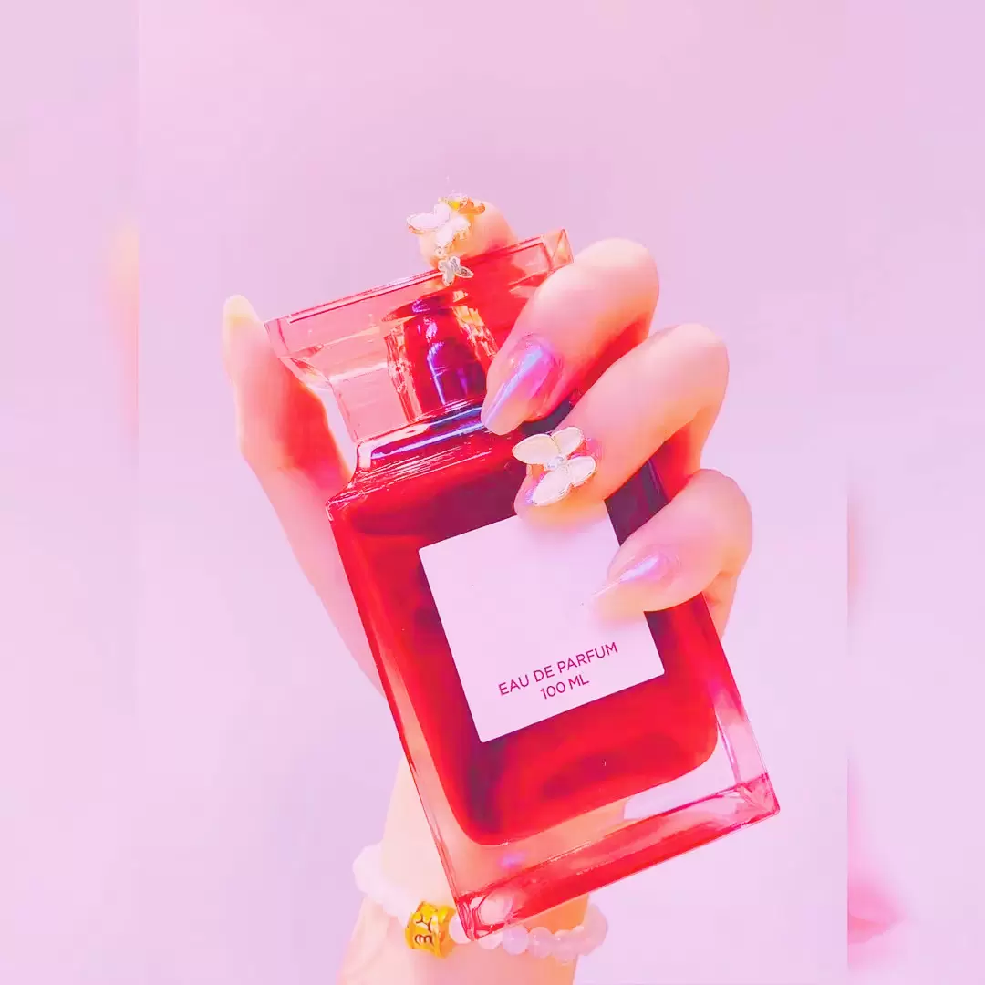 high quality for men women fragrance peach cherry perfume bottle Extrait Eau de Parfum 100ML EDP amazing smell high end spray fast delivery 06468-PARIS
high quality for men women fragrance peach cherry perfume bottle Extrait Eau de Parfum 100ML EDP amazing smell high end spray fast delivery 06468-PARIS
