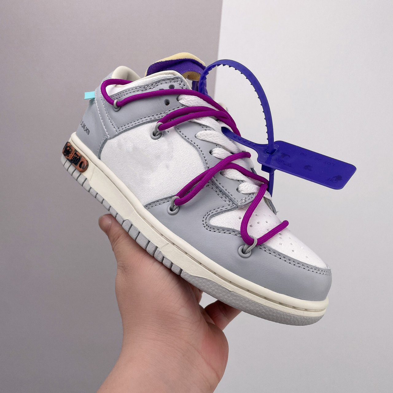 2022 Arrival Lot NO.17 Running Sports Shoes The 1 Of 50 Black White Grey Fog Green Glow Yellow Low Mens Women Skate Trainers Sneakers 36-45
2022 Arrival Lot NO.17 Running Sports Shoes The 1 Of 50 Black White Grey Fog Green Glow Yellow Low Mens Women Skate Trainers Sneakers 36-45